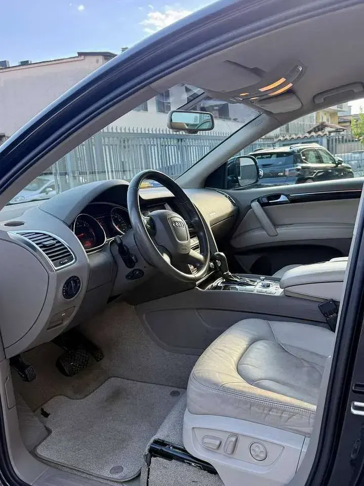 Usata Audi Q7 232 CV (170 kW) 2007 Nero SUV