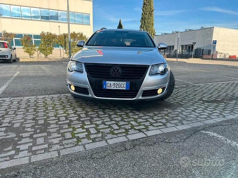 Usata VW Passat Highline 140 CV (102 kW) 2007 Grigio Station wagon