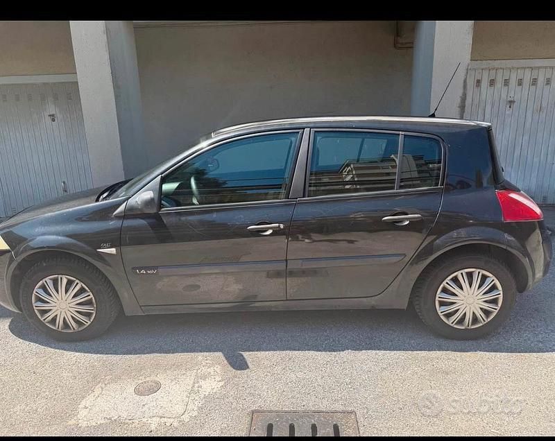 Usata Renault Mégane II 2002 Berlina