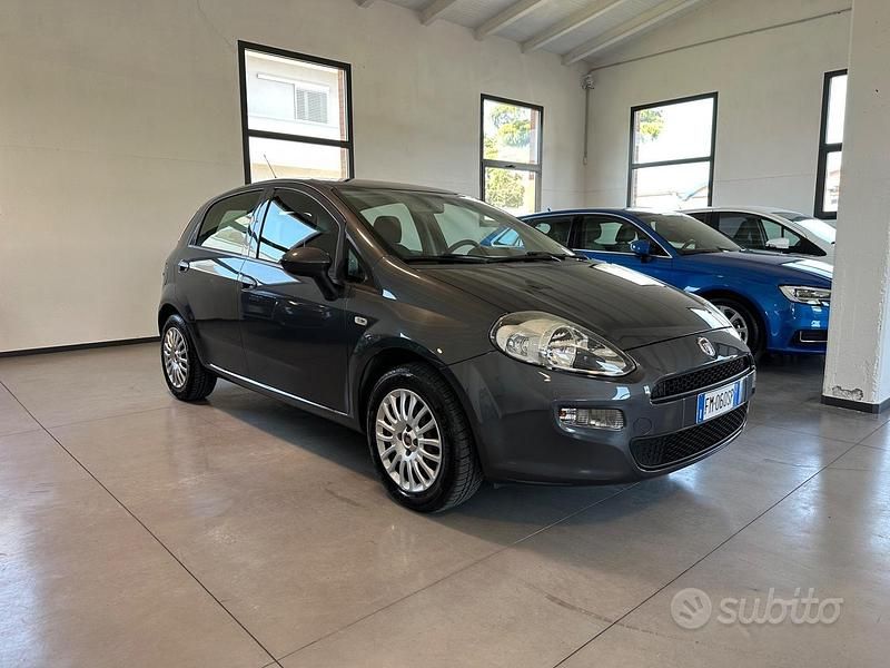 Usata Fiat Punto Street 69 CV (50 kW) 2018 Grigio Utilitaria