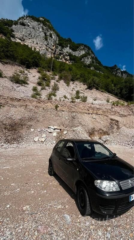 Usata Fiat Punto 77 CV (56 kW) 2009 Nero Utilitaria