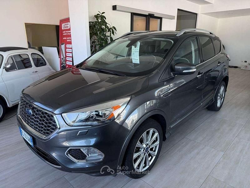 Usata Ford Kuga Vignale 150 CV (110 kW) 2016 Grigio SUV