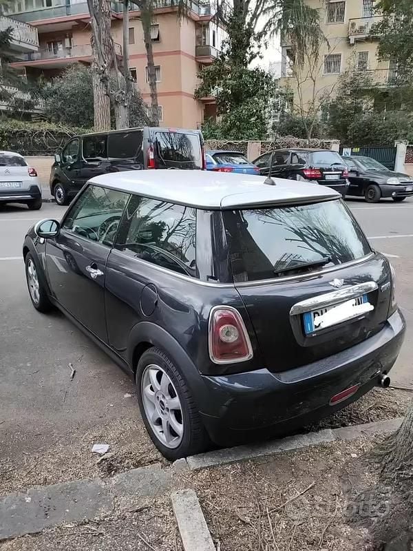 Usata Mini Cooper 120 CV (88 kW) 2007 Nero Utilitaria