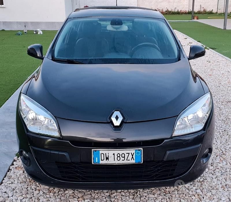 Usata Renault Mégane Dynamique 131 CV (96 kW) 2009 Nero Berlina