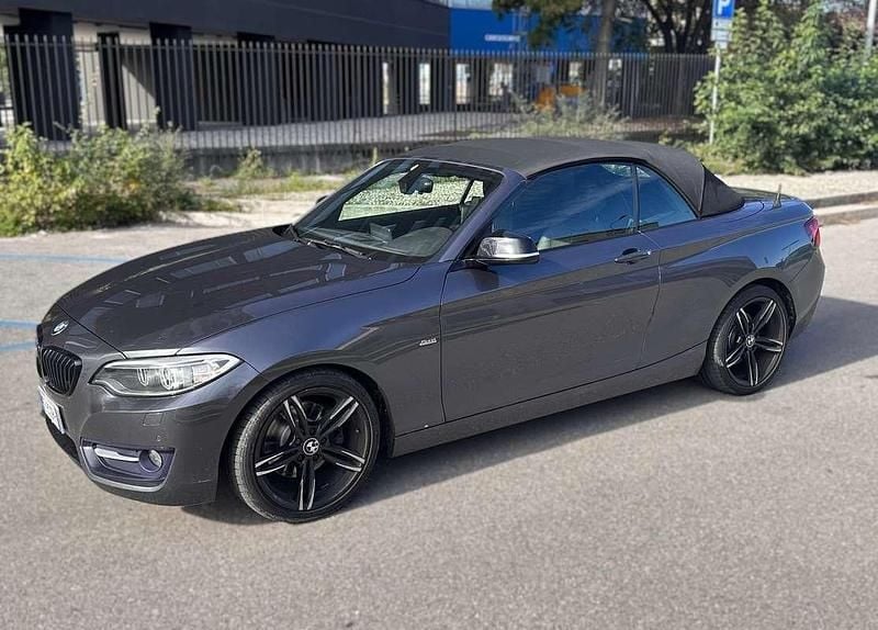 Usata BMW 220 Sport Line 197 CV (144 kW) 2016 Cabrio