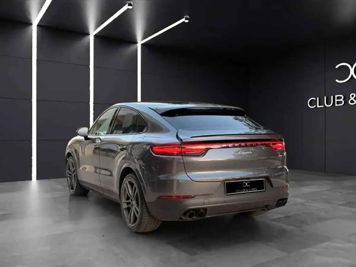 Usata Porsche Cayenne Coupe Sport 462 CV (339 kW) 2021 Grigio Coupé
