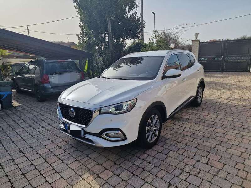 Usata MG HS Comfort 162 CV (119 kW) 2023 Bianco SUV
