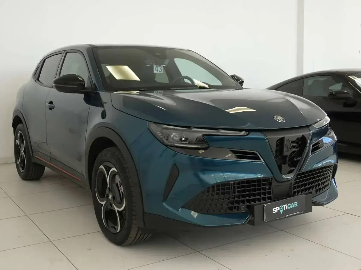 Usata Alfa Romeo GT Junior Edizione Speciale 136 CV (100 kW) 2024 Blu/azzurro SUV