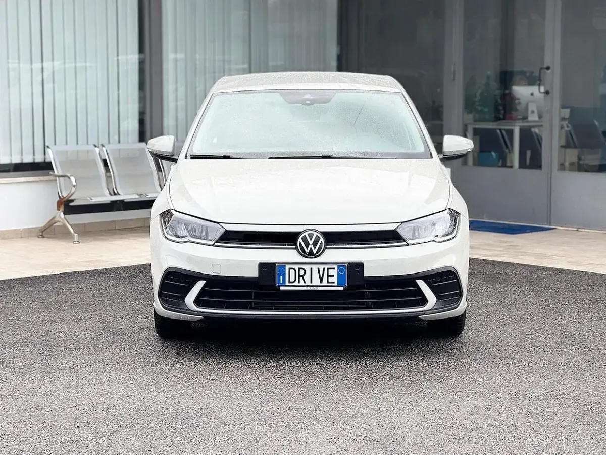 Begagnad VW Polo 80 HK (58 kW) 2024 Halvkombi