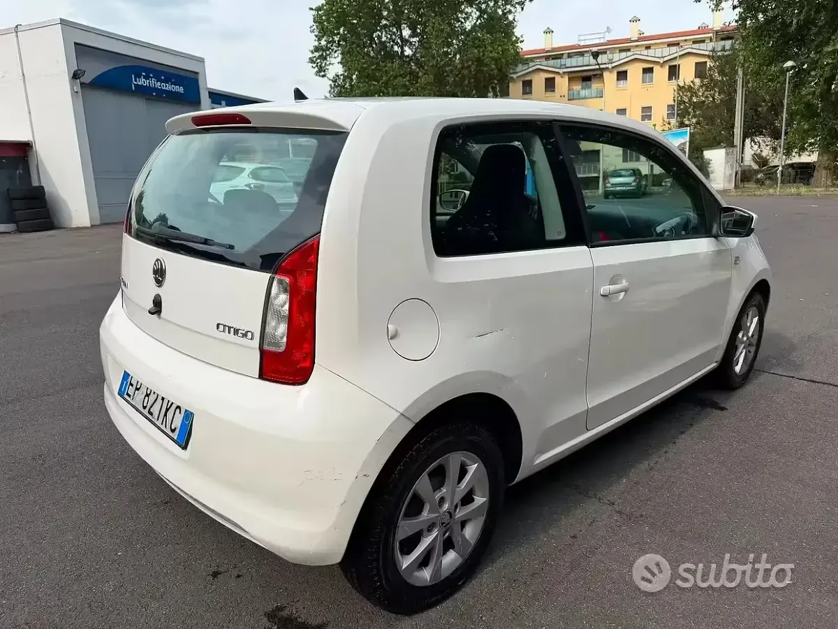 Usata Skoda Citigo Ambition 75 CV (55 kW) 2013 Bianco Utilitaria