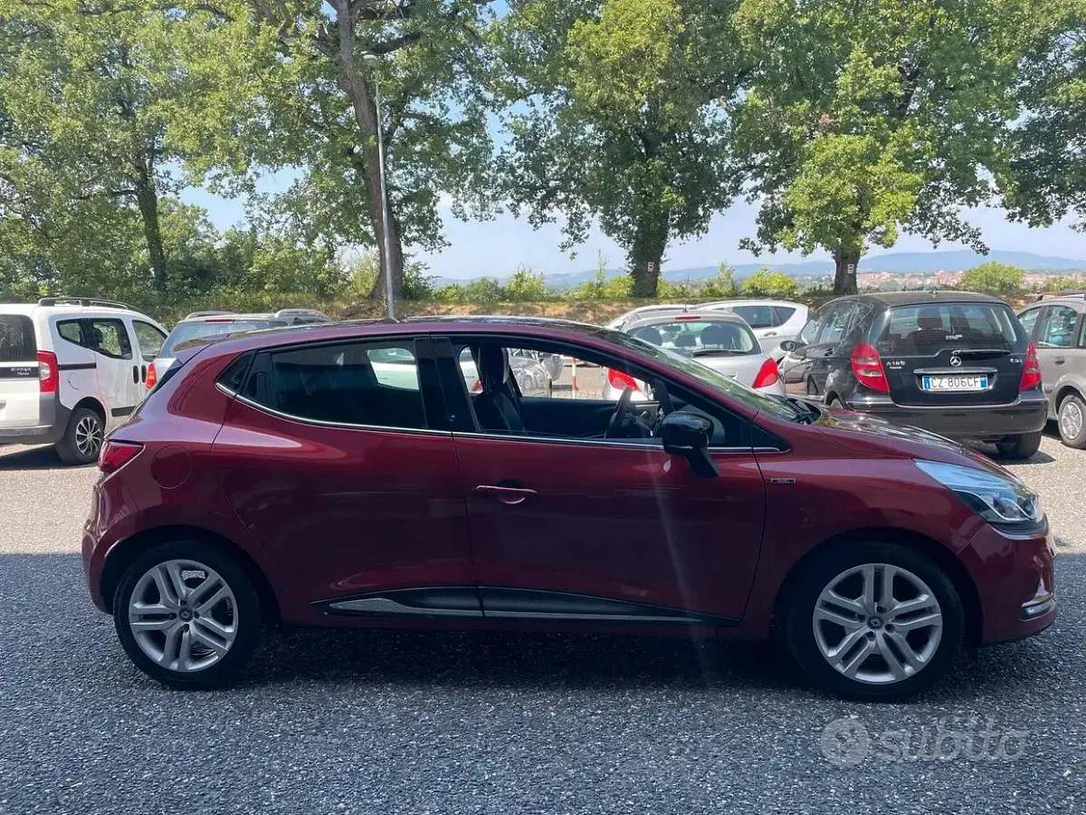 Usata Renault Clio IV 75 CV (55 kW) 2018 Rosso Berlina