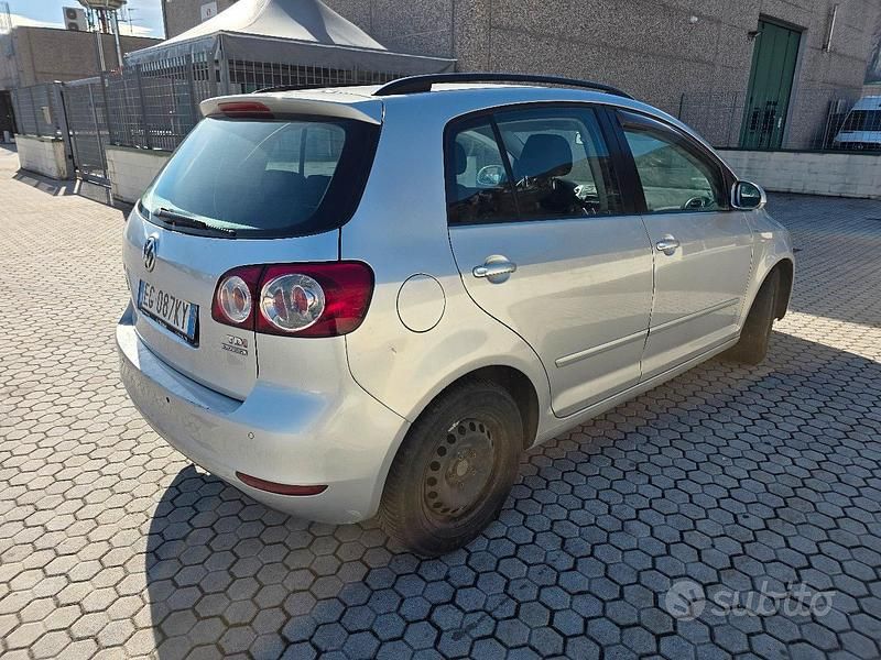 Usata VW Golf Plus Cross 105 CV (77 kW) 2011 Grigio Monovolume