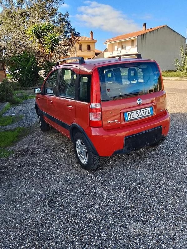 Usata Fiat Panda 4x4 Climbing 2006 Utilitaria