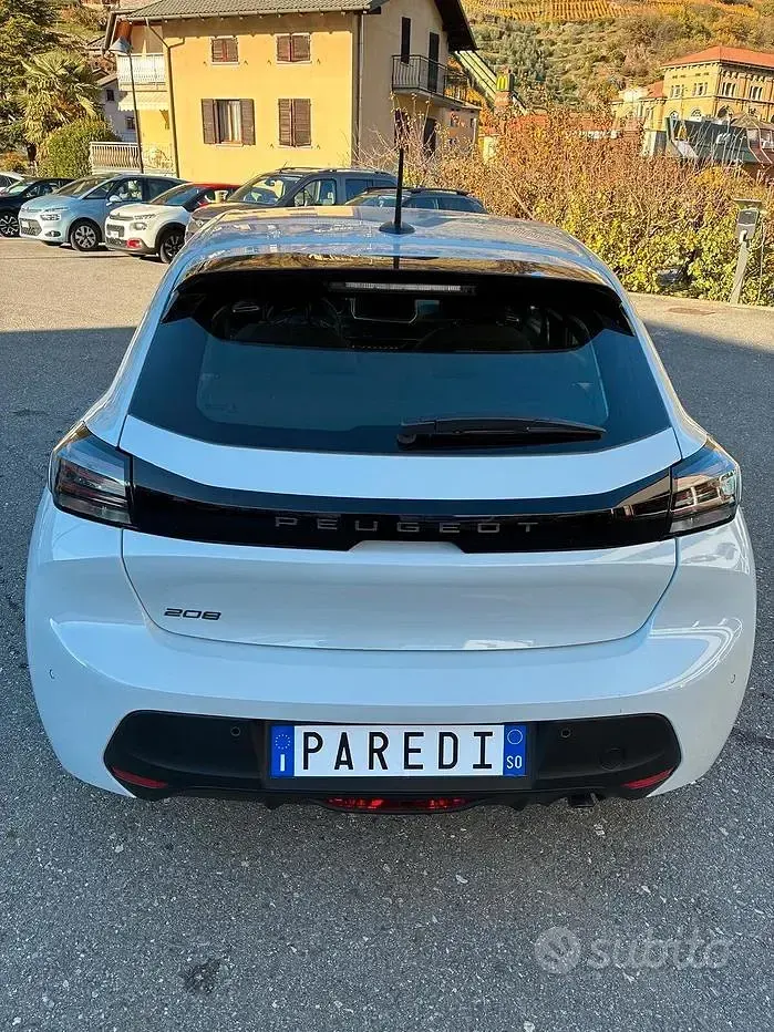 Nuova Peugeot 208 Style 101 CV (74 kW) 2026 Bianco Utilitaria