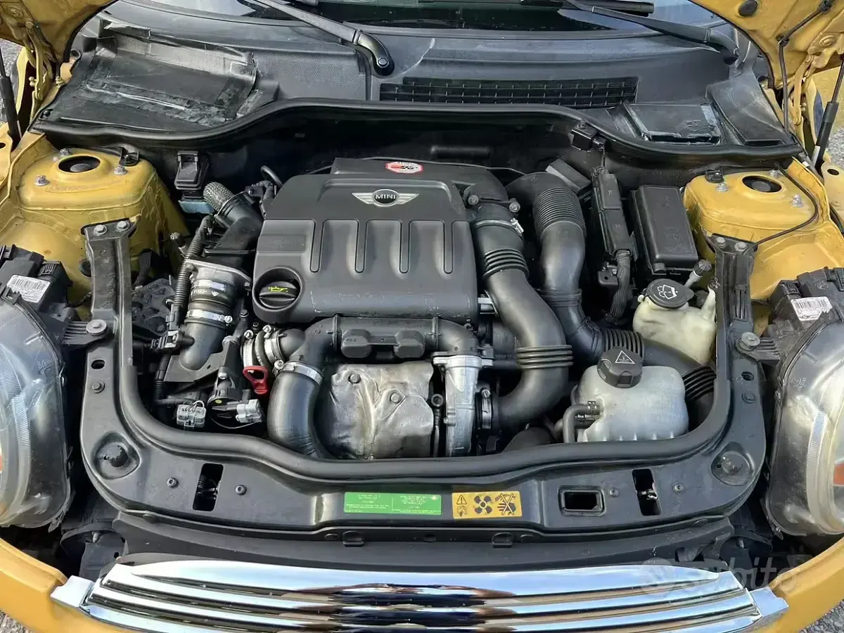 Usata Mini Cooper D 109 CV (80 kW) 2007 Giallo Utilitaria