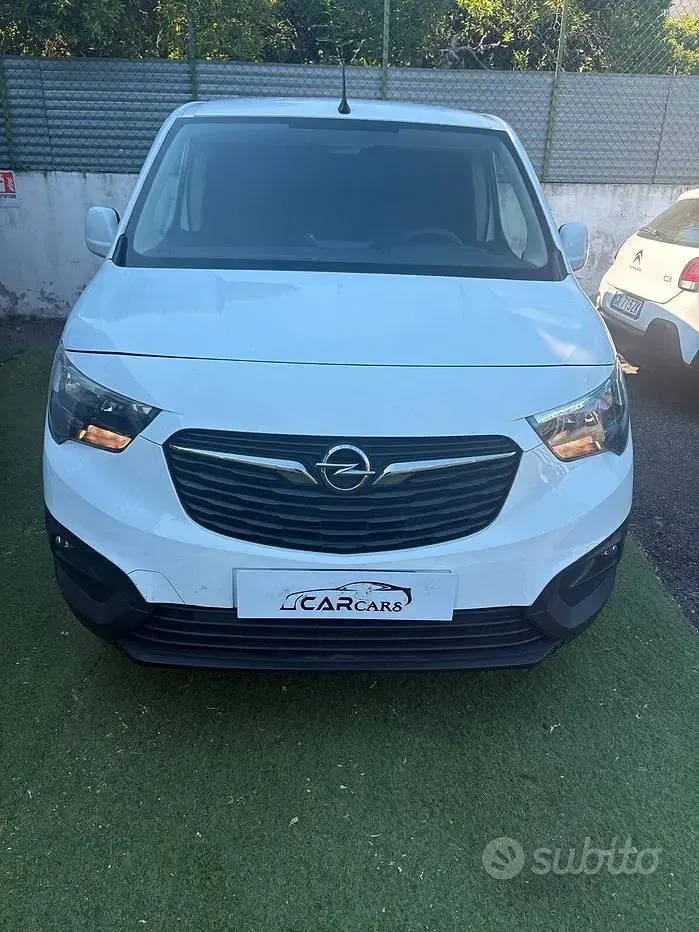 Usata Opel Combo S 102 CV (75 kW) 2021 Bianco Monovolume