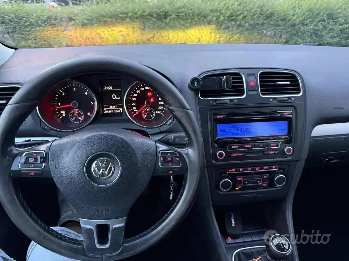 Usata VW Golf VI 105 CV (77 kW) 2010 Grigio Utilitaria