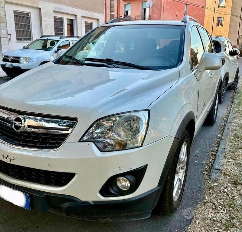 Bianco Usata 2012 Opel Antara SUV | 4500 € (Buon prezzo) - Immagine 1/4