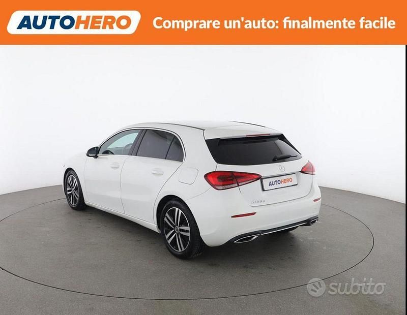 Usata Mercedes A180 115 CV (84 kW) 2020 Bianco Berlina