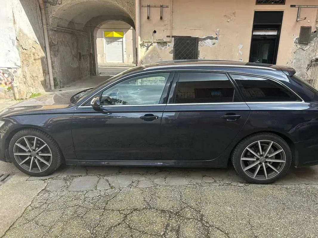Usata Audi A6 Business Plus 190 CV (139 kW) 2017 Blu/azzurro Station wagon