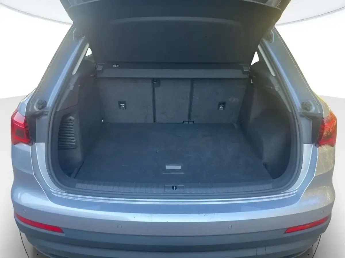 Usata Audi Q3 Business 150 CV (110 kW) 2022 Argento SUV