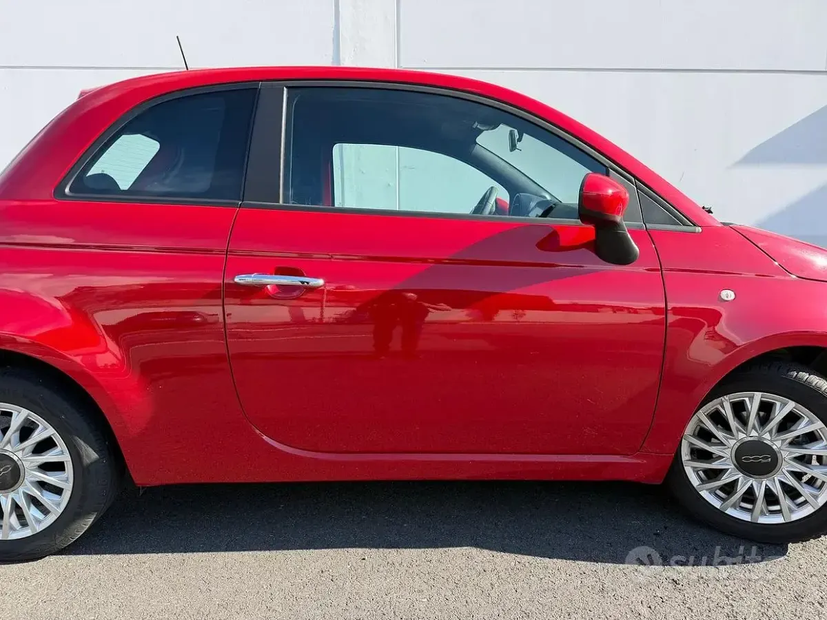 Usata Fiat 500 Dolcevita 69 CV (50 kW) 2021 Rosso Berlina