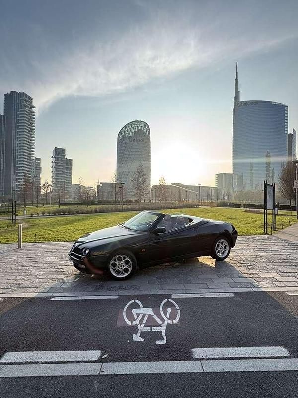 Begagnad Alfa Romeo Spider Lusso 150 HK (110 kW) 1997 Other Cab
