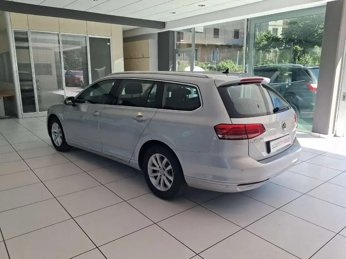Usata VW Passat Business 120 CV (88 kW) 2016 Argento Station wagon