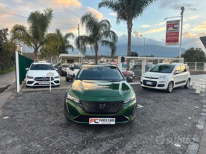 Usata Peugeot 308 Allure 131 CV (96 kW) 2023 Verde Berlina