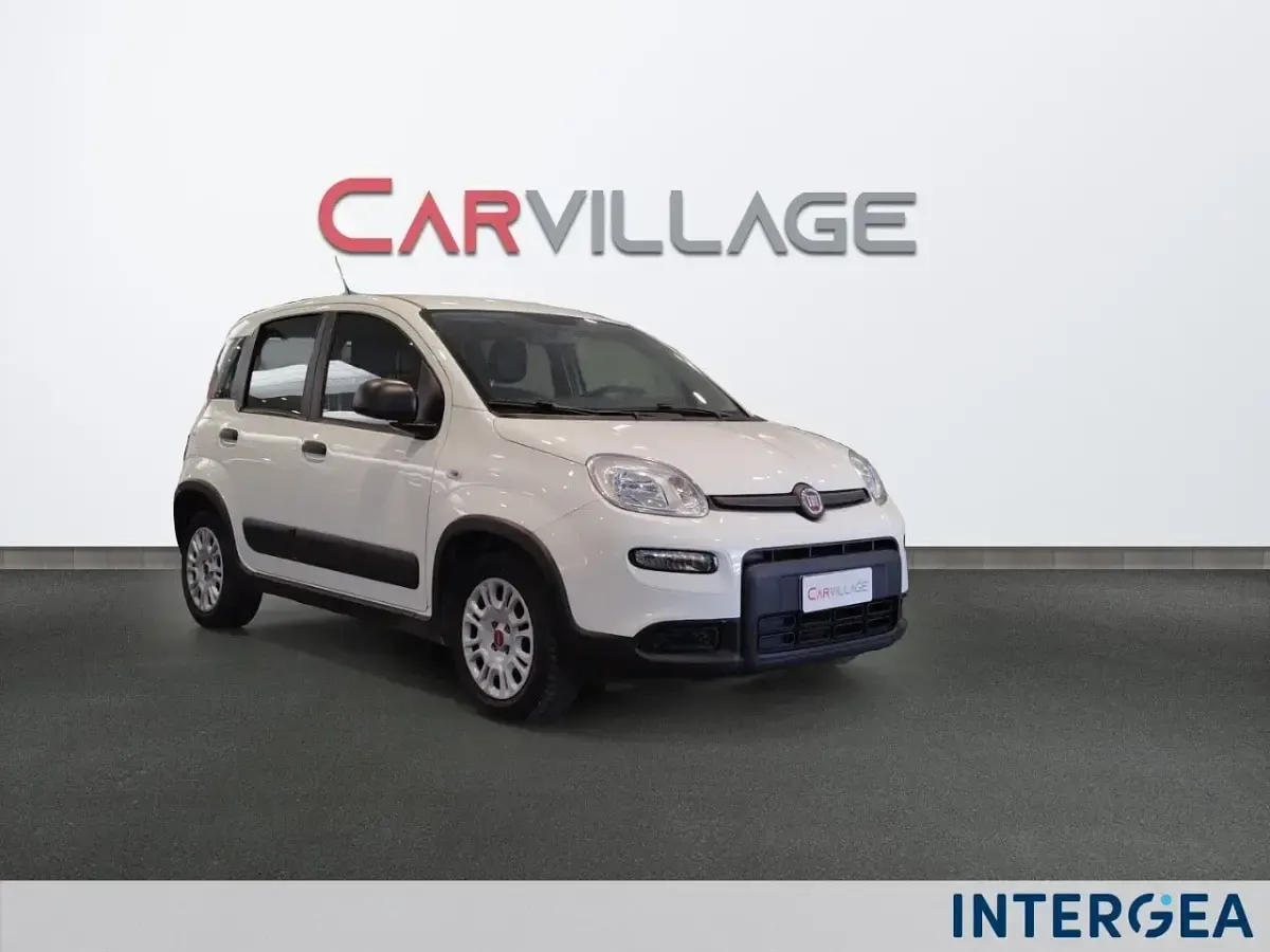 Usata Fiat Panda Street 70 CV (51 kW) 2022 Bianco Utilitaria