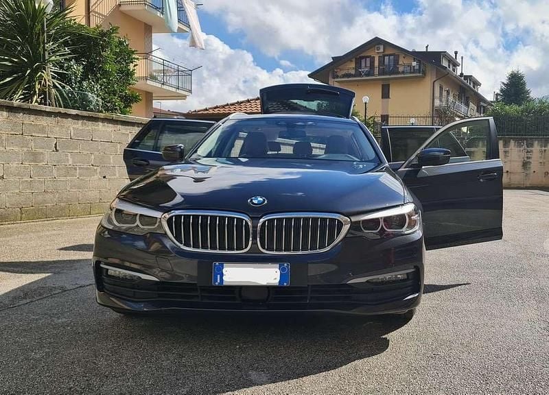 Usata 2020 BMW 518 Luxury Line Station wagon | 23.500 € (Ottimo prezzo) - Immagine 1/4