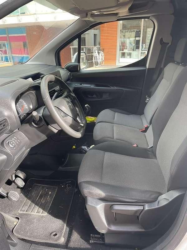 Usata Opel Combo 101 CV (74 kW) 2019 Bianco Furgone