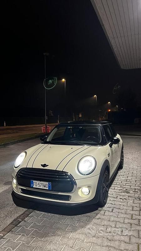Usata Mini Cooper D 2016 Bianco Utilitaria