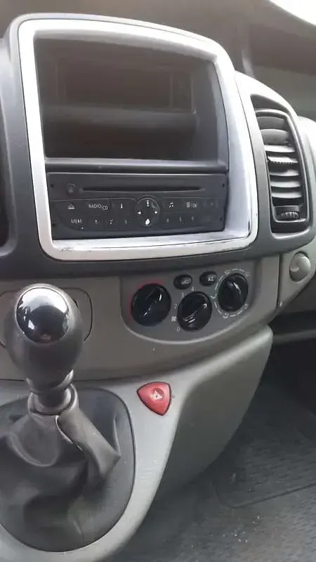 Usata Opel Vivaro 114 CV (83 kW) 2012 Bianco Monovolume