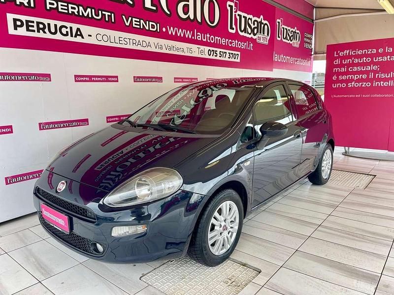 Usata Fiat Punto Lounge 95 CV (69 kW) 2016 Blu/azzurro Utilitaria