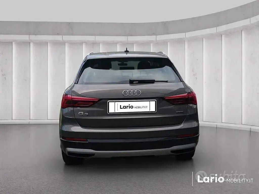 Usata Audi Q3 Advanced 190 CV (139 kW) 2023 Grigio SUV