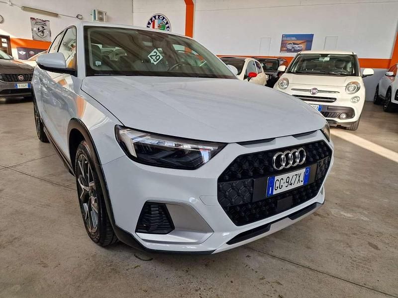 Bianco Usata 2021 Audi A1 Admired Tre volumi | 17.990 € (Buon prezzo) - Immagine 1/4