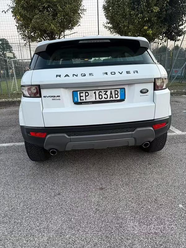 Usata Land Rover Range Rover evoque Prestige 190 CV (139 kW) 2012 SUV