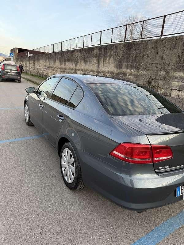 Usata VW Passat 105 CV (77 kW) 2014 Berlina