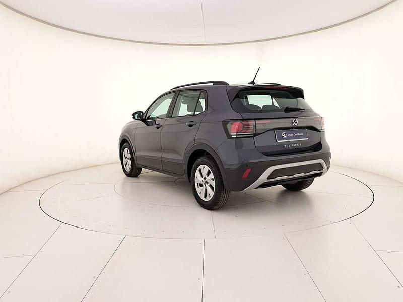 Usata VW T-Cross Life 116 CV (85 kW) 2024 Smoky grey metallizzato SUV