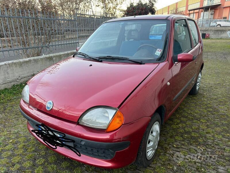 Usato 2001 Fiat Seicento 1.1 Benzin 54 CV (1.900 €)