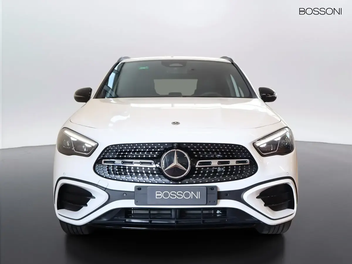 Nuova Mercedes GLA250 AMG line 218 CV (160 kW) 2026 Bianco SUV