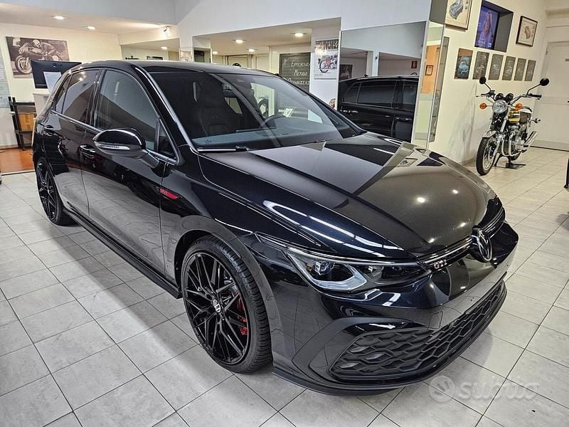 Usata VW Golf GTI 245 CV (180 kW) 2024 Nero Berlina