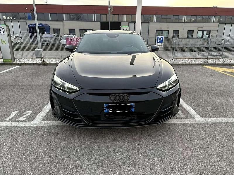 Usata Audi e-tron GT quattro Black Edition 475 kW (646 CV) 2023 Nero Berlina