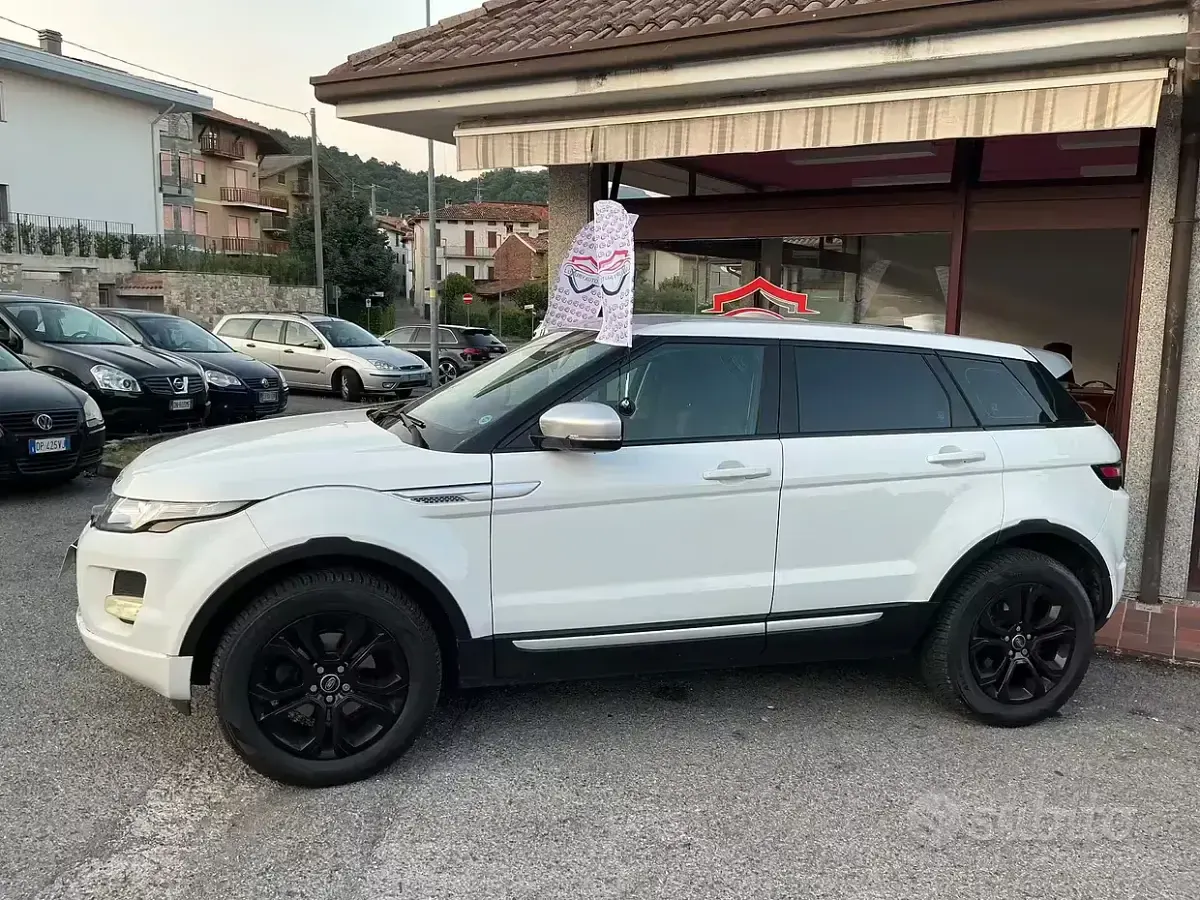 Usata Land Rover Range Rover evoque Dynamic 190 CV (139 kW) 2013 Bianco SUV