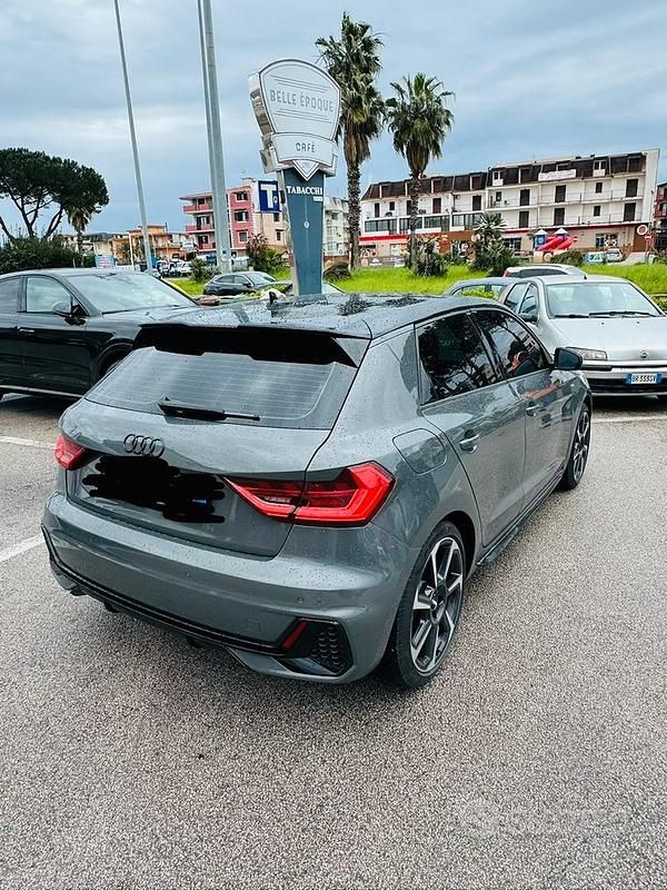 Usata Audi A1 150 CV (110 kW) 2019 Grigio SUV