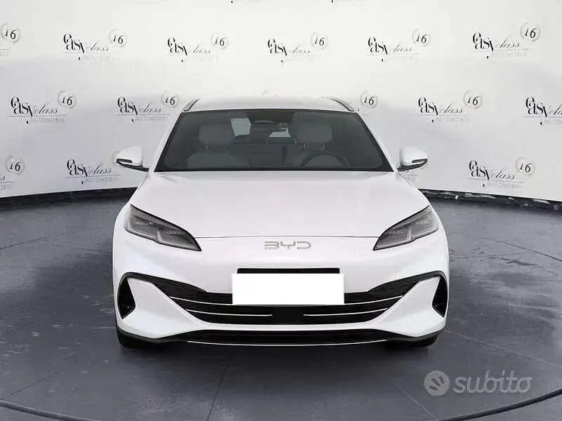 Usata BYD Seal Boost 184 CV (135 kW) 2025 Bianco Station wagon