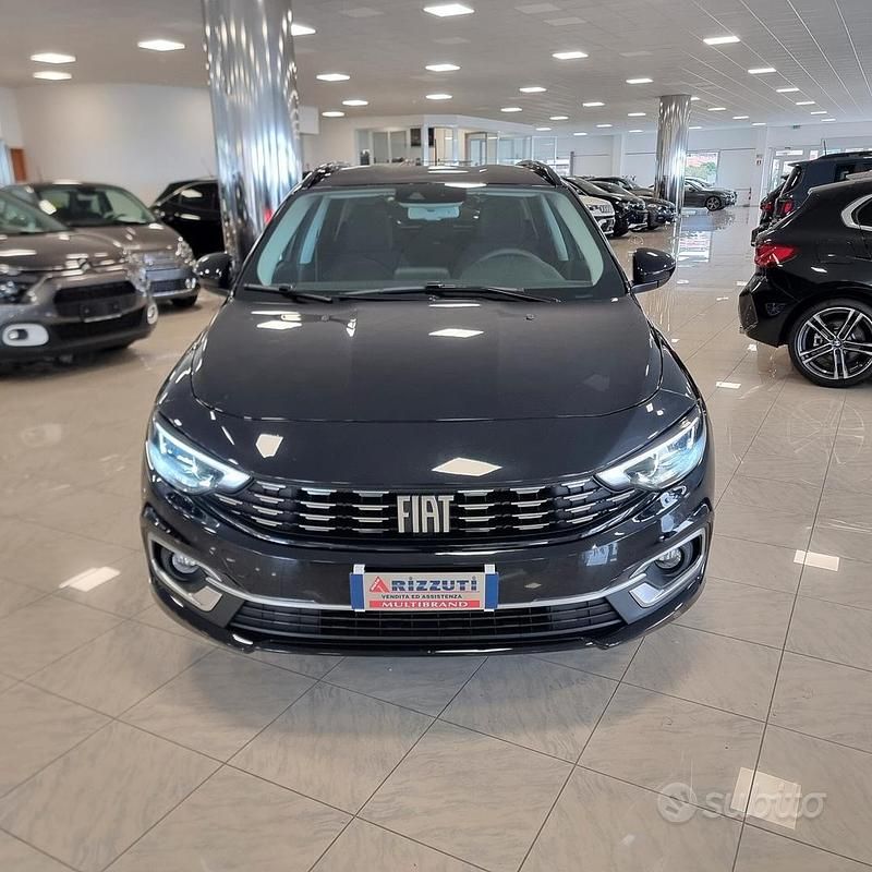 Usata Fiat Tipo Life 131 CV (96 kW) 2022 Nero Station wagon