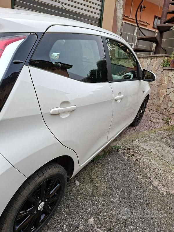 Usata Toyota Aygo 2017 Bianco Utilitaria