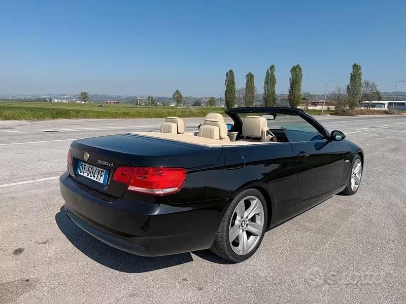 Begagnad BMW 330 Cabriolet 231 HK (169 kW) 2008 Svart Cab
